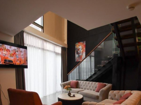 Duplex Apartment With View Abdali Towers